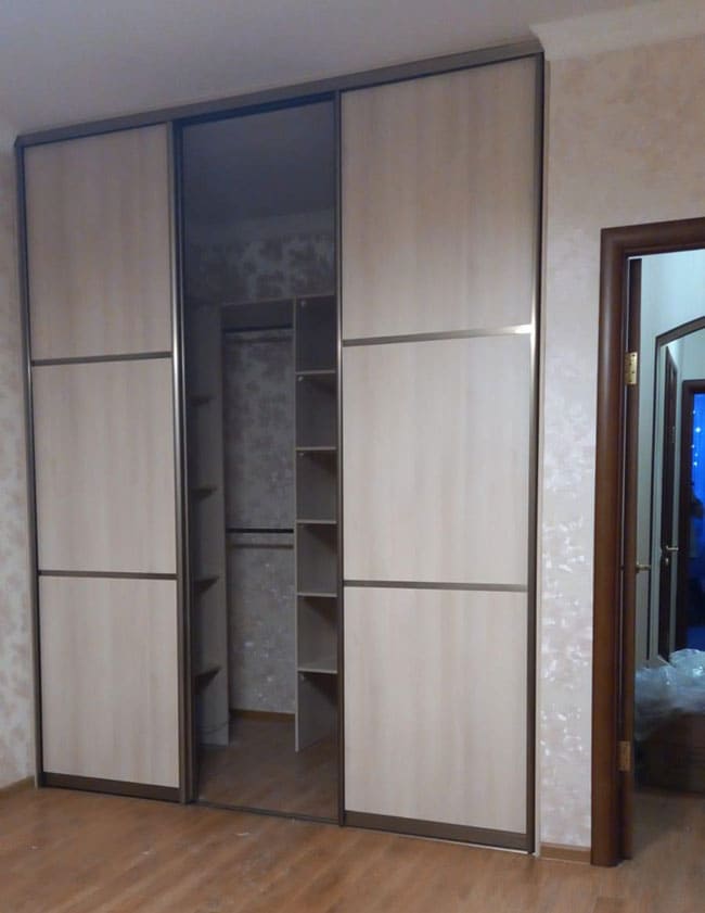 Гардеробная светлая